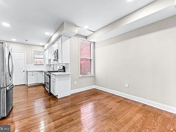 5th image of 472 S Bentalou St
