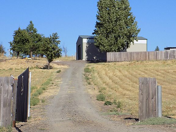 4th image of 285 Craiglea Dr