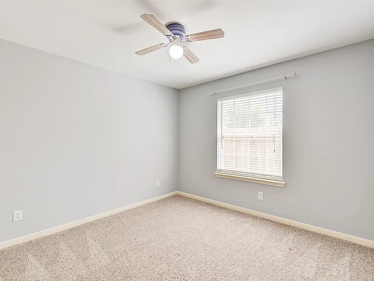 25910 Oakridge Forest Ln — Photo 21