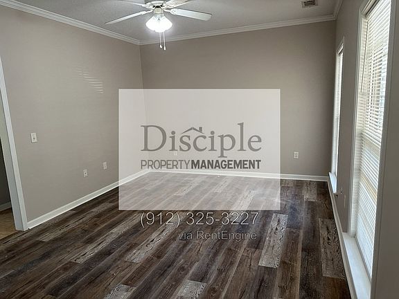 5th image of 29 Brisbon Hall Ln