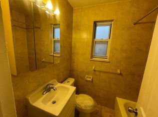 67-22 224th St #9A, Oakland Gardens, NY 11364