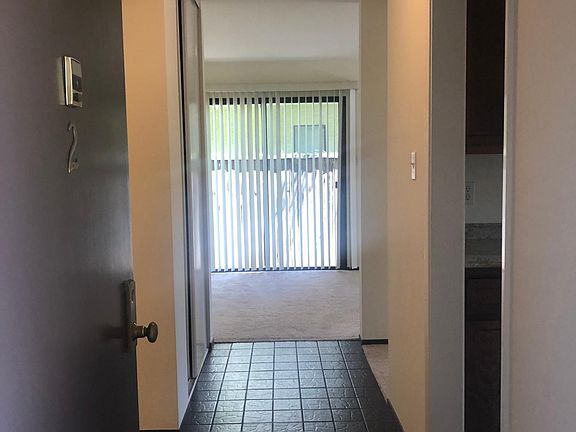 5th image of 2003 Parrott Dr APT 2