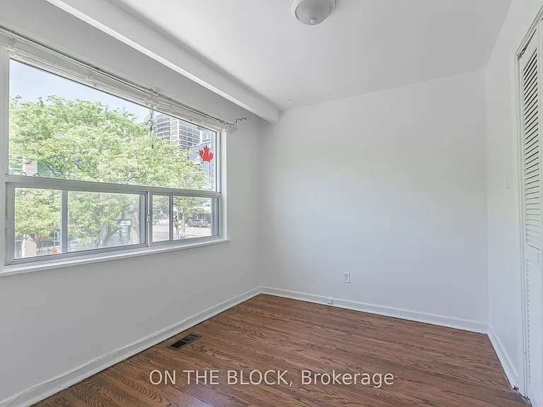 883 Saint Clair Ave W #2 — Photo 5