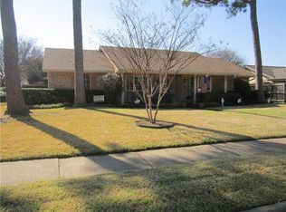 1908 Columbia Dr, Richardson, TX 75081