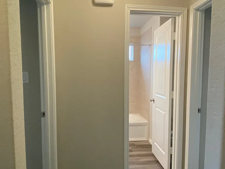 10410 Waverunner — Photo 14
