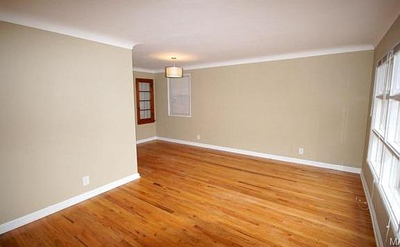 4th image of 4500 Grasso Ave