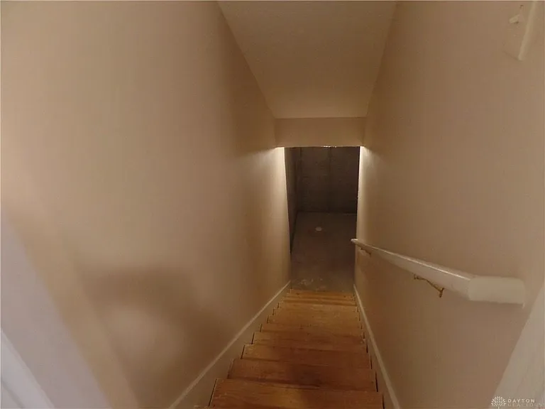 120 S Cherry St — Photo 10