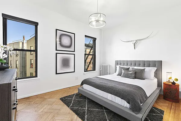 Sold by Compass | media 6