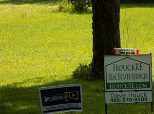 1902 Kiamichi Rd, Norman, OK 73026