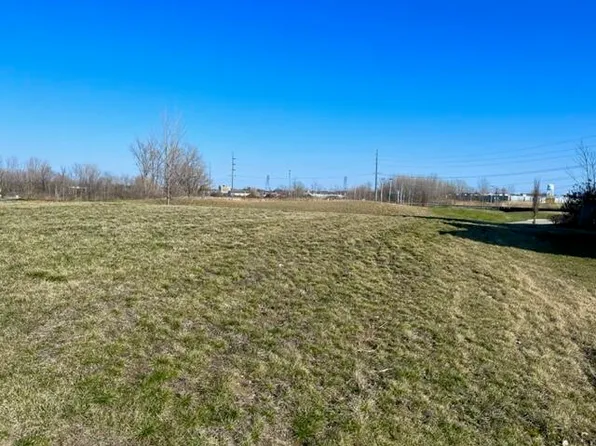 425 Golden Bear Ct #15, Saint Joseph, MI 49085