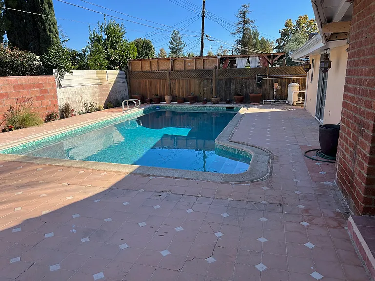 6546 Kelvin Ave — Photo 21