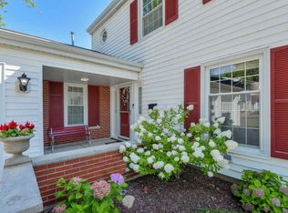 23W280 Saint James Ct, Glen Ellyn, IL 60137