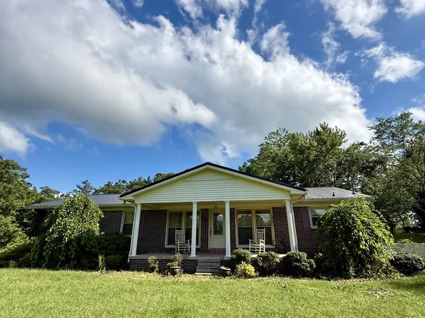 301 W College St, Summertown, TN 38483