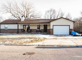 126 N Jackson Heights Ct, Wichita, KS 67206