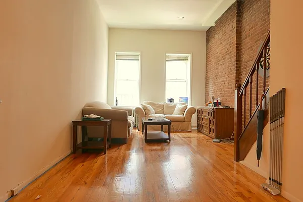 Rented by JK Dansar Corp | media 62