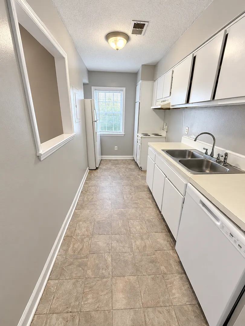 2500-204 Avent Ferry Road, Raleigh, NC 27606 — Photo 4