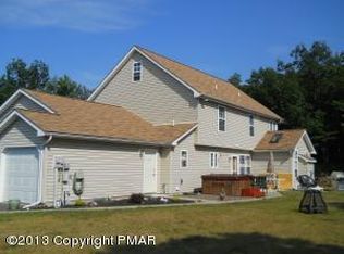 92 Brittany Dr, Albrightsville, PA 18210