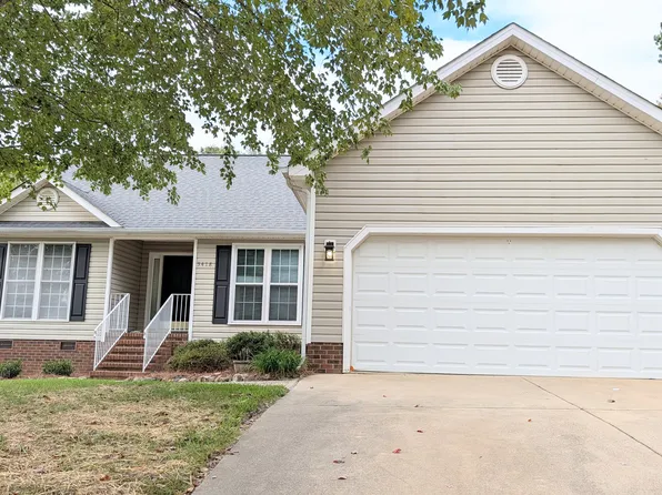 3418 Derbywood Dr, Greensboro, NC 27410
