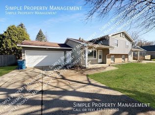 1745 52nd St SE, Kentwood, MI 49508