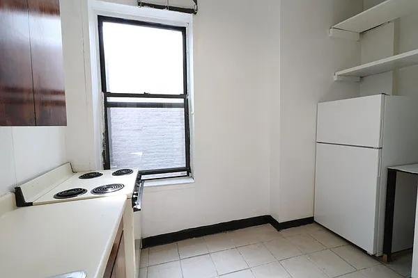 Rented by Fifth & Forever LLC | media 11