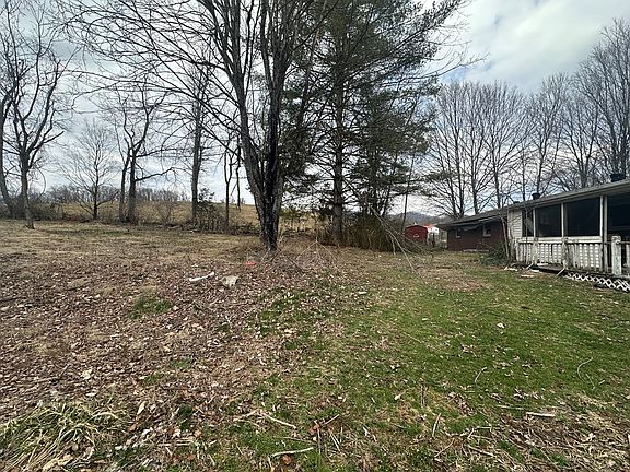 5th image of 36181 Plum Creek Rd