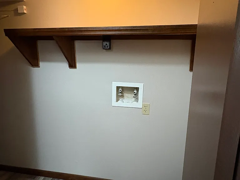 102 Greenwood Ln — Photo 10