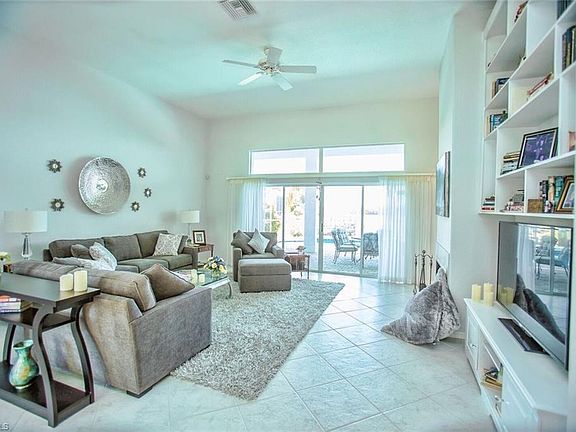 3rd image of 2920 SW 29th Ct