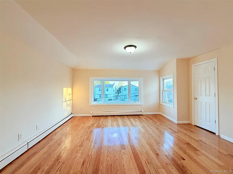 239-13 86th Ave #2 — Photo 3
