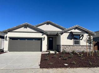 445 Buckeye St, Dixon, CA