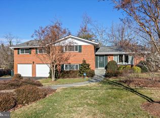 4008 Sulgrave Dr, Alexandria, VA 22309