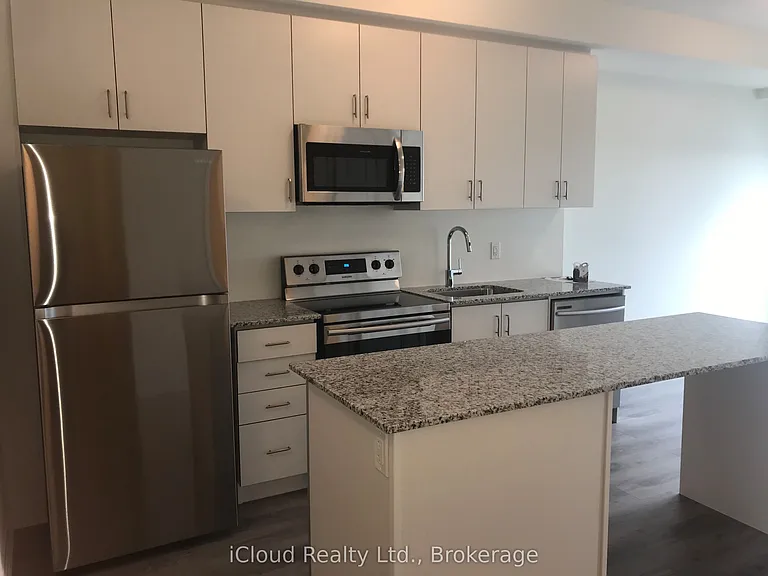 128 Grovewood Cmn #220 — Photo 5