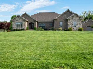 300 Rigelwood Ln, Bowling Green, KY 42101