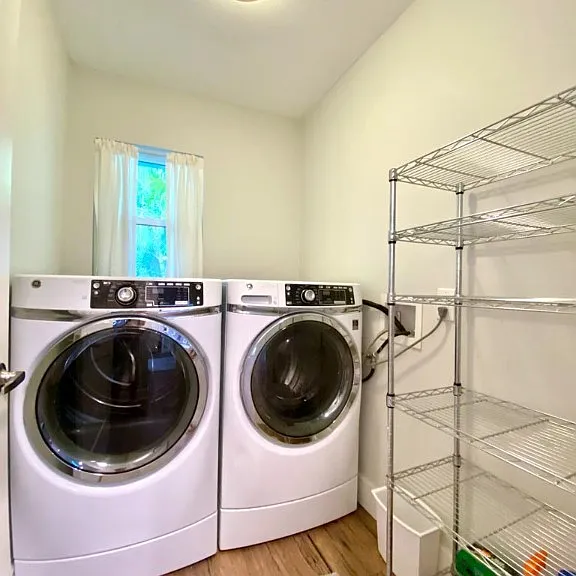 907 Tropic Dr — Photo 29