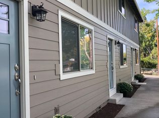 158 Glenn Way, Central Point, OR 97502