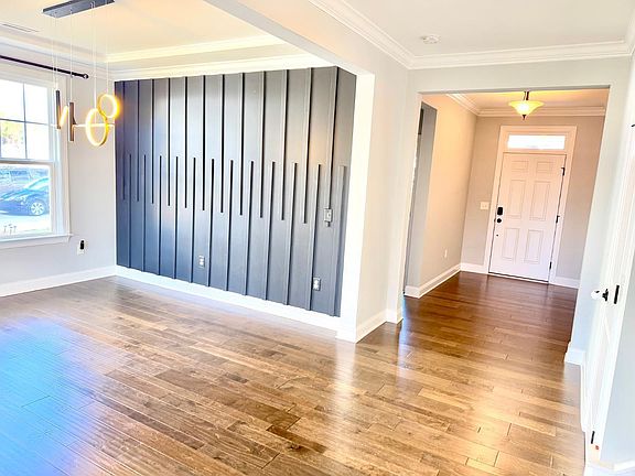 3rd image of 1438 Barn Door Dr