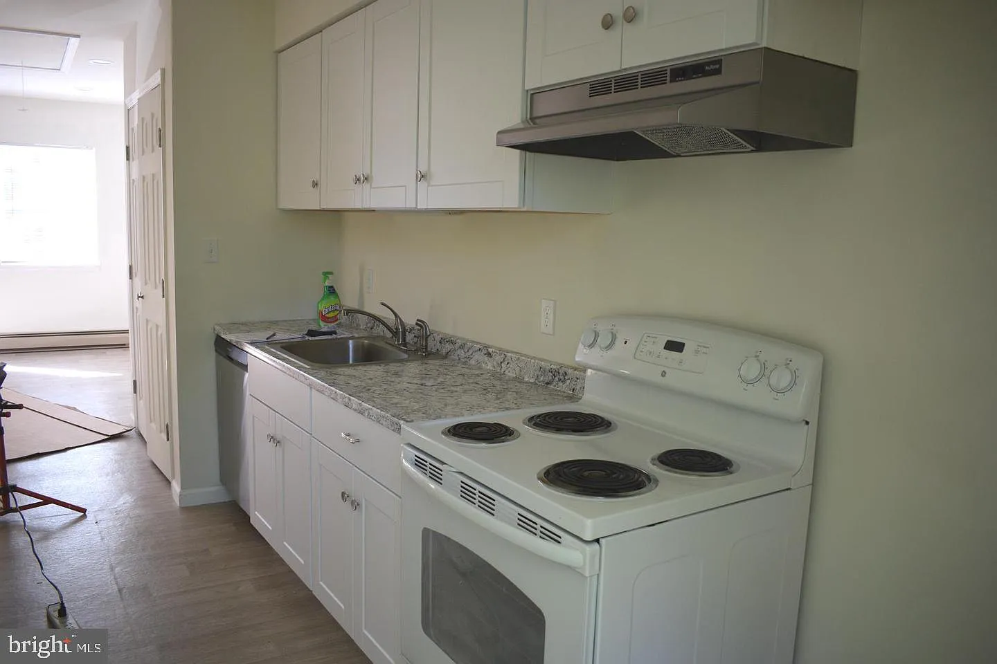 2 bed, 1.0 bath, 720 sqft, $1,475 — Photo 4