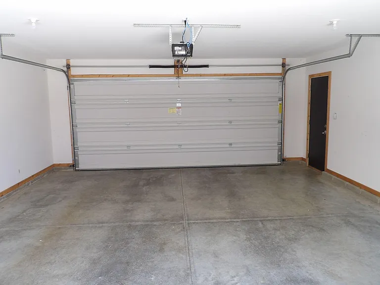 10907 Cole Thompson Ln — Photo 26