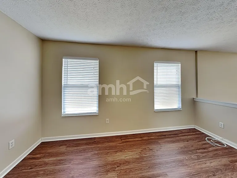 103 Spring Brook Ct — Photo 14