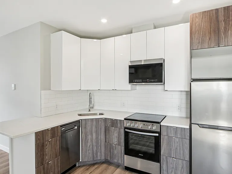 The Frances at Ashmont Flats — Photo 32