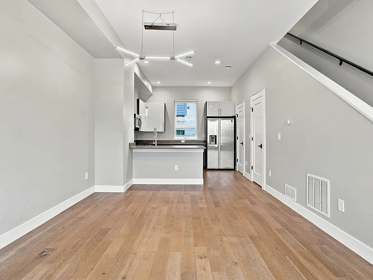 3832 Jason St #5A — Photo 21