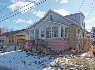 19 Clinton St, Rensselaer, NY 12144