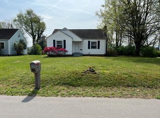 1300 Woodlawn Ave, Maryville, TN 37804