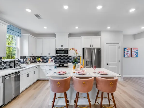 8771 Wardle Ct, Raleigh, NC 27587