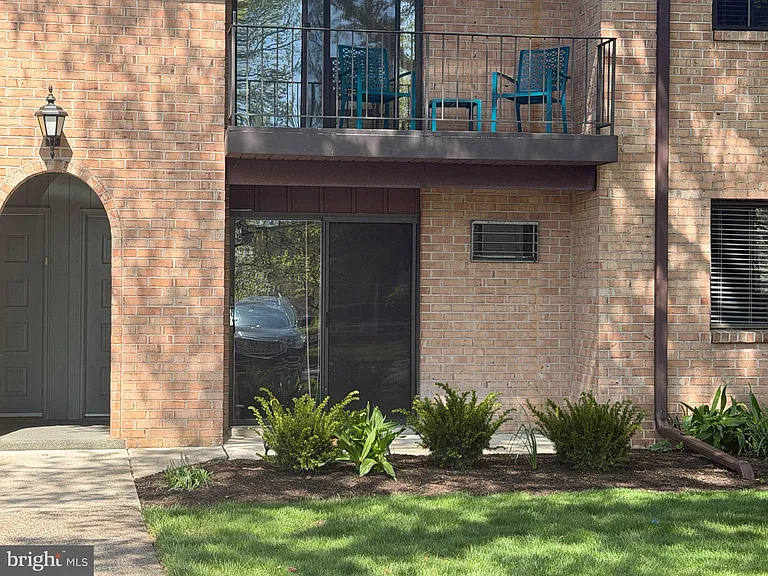 612 N Shady Retreat Rd #11 — Photo 1