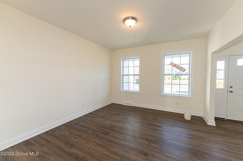 3rd image of 3 Balsam Court
