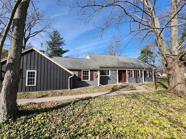 5602 Old Orchard Dr, Geneva, OH 44041