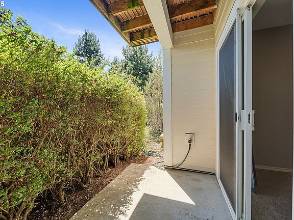 4th image of 13150 D St