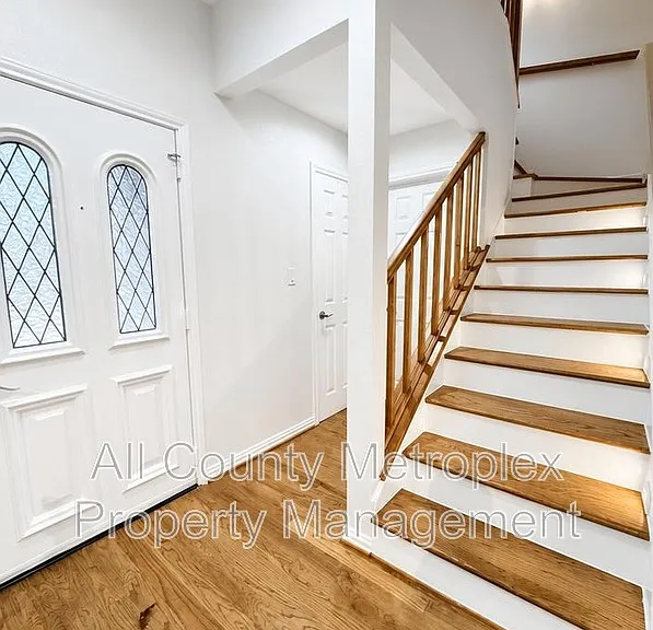 6015 Willow Wood Ln — Photo 2
