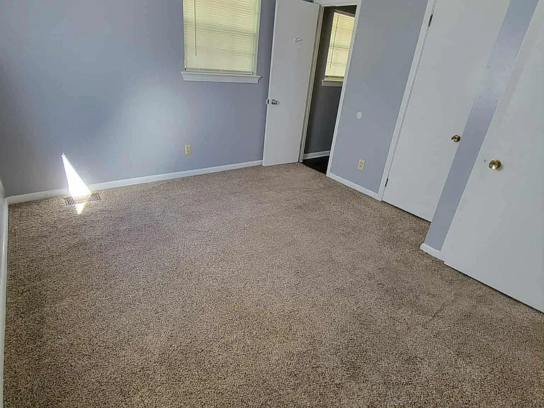 213 Hilltop Dr — Photo 10