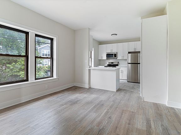 2nd image of 630 N Homan Ave APT 3A